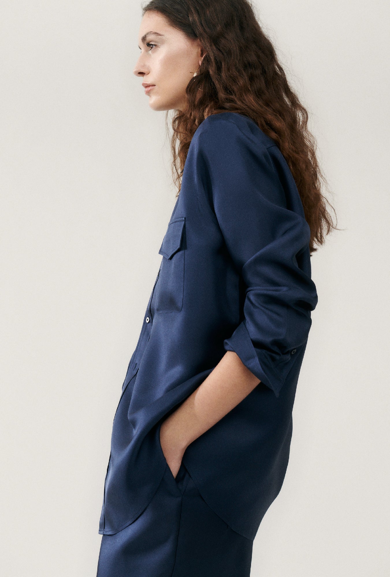 Silk Laundry Twill Boyfriend Shirt (Midnight)