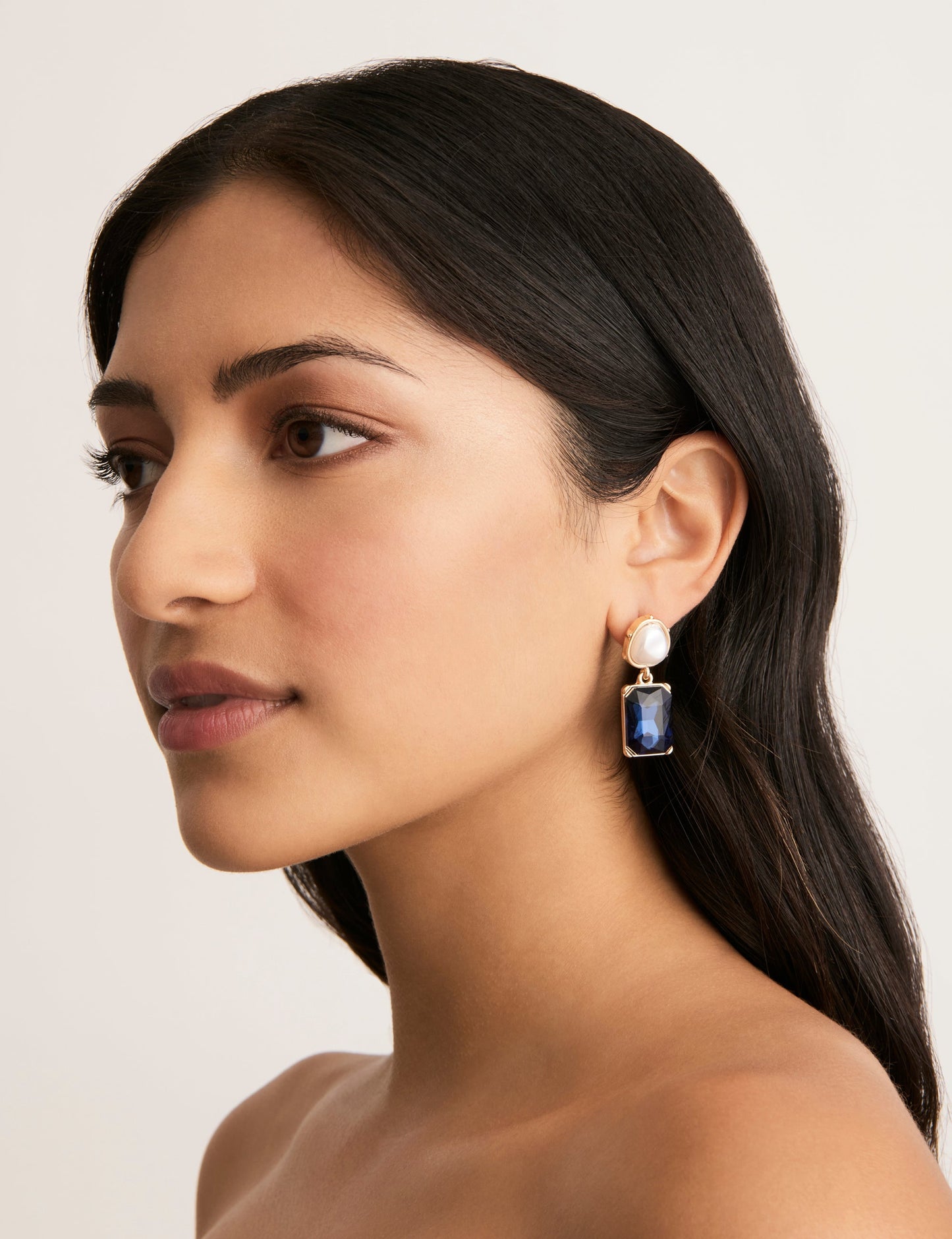GROUP48 PEARLINE RECTANGLE STONE EARRING (Print)