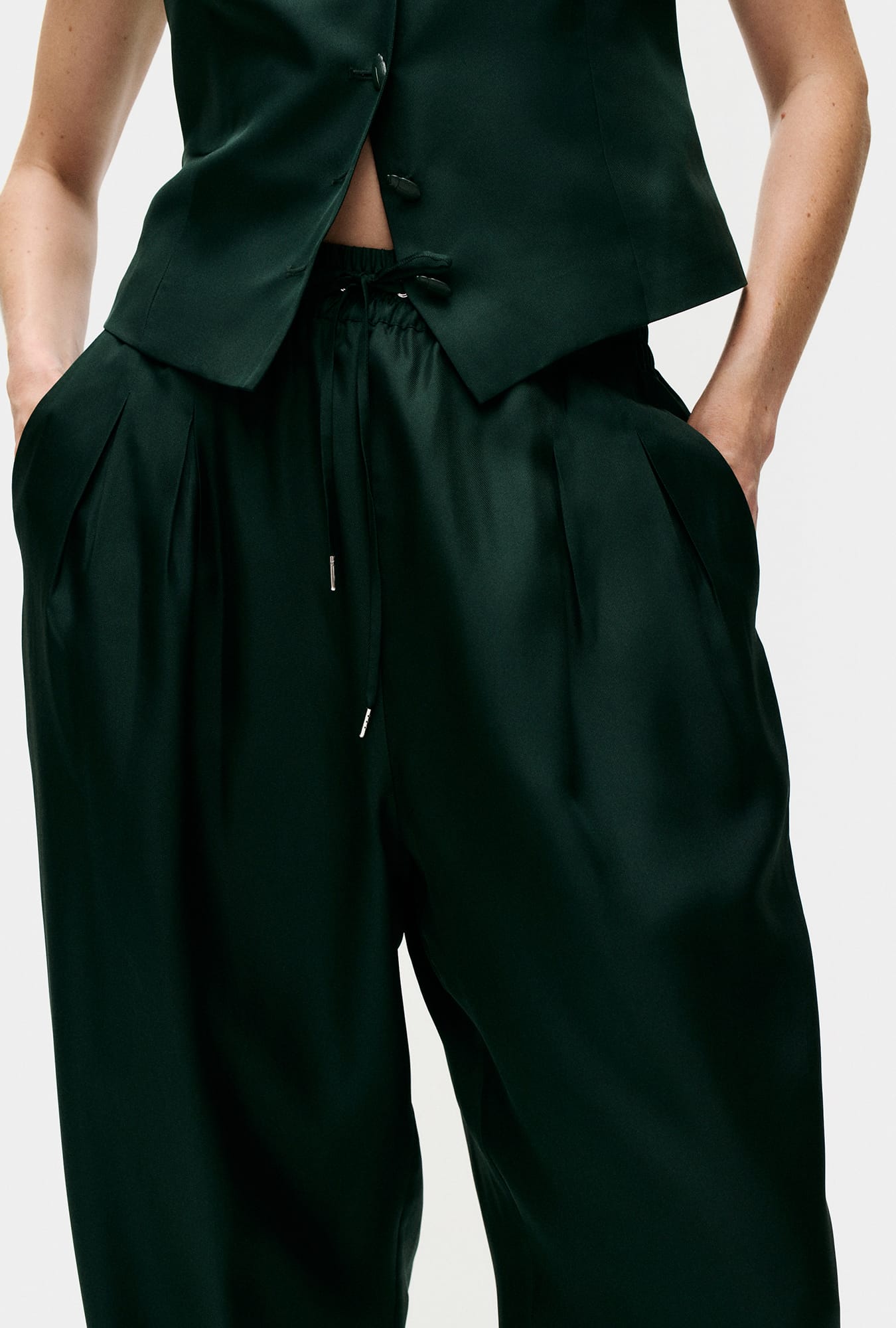 Silk Laundry Twill Slouch Pants (Scarab)