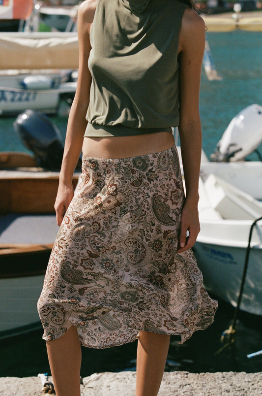 With Jéan Olea Skirt (Stone Paisley)