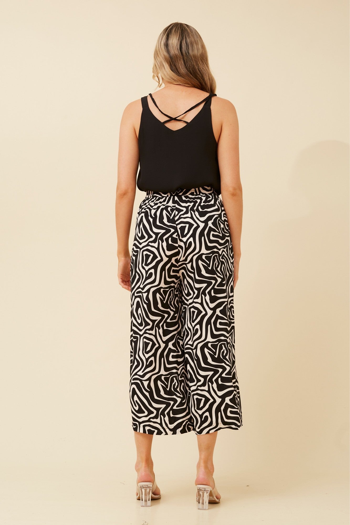 SUZE ABSTRACT PRINT CULOTTES (Black)