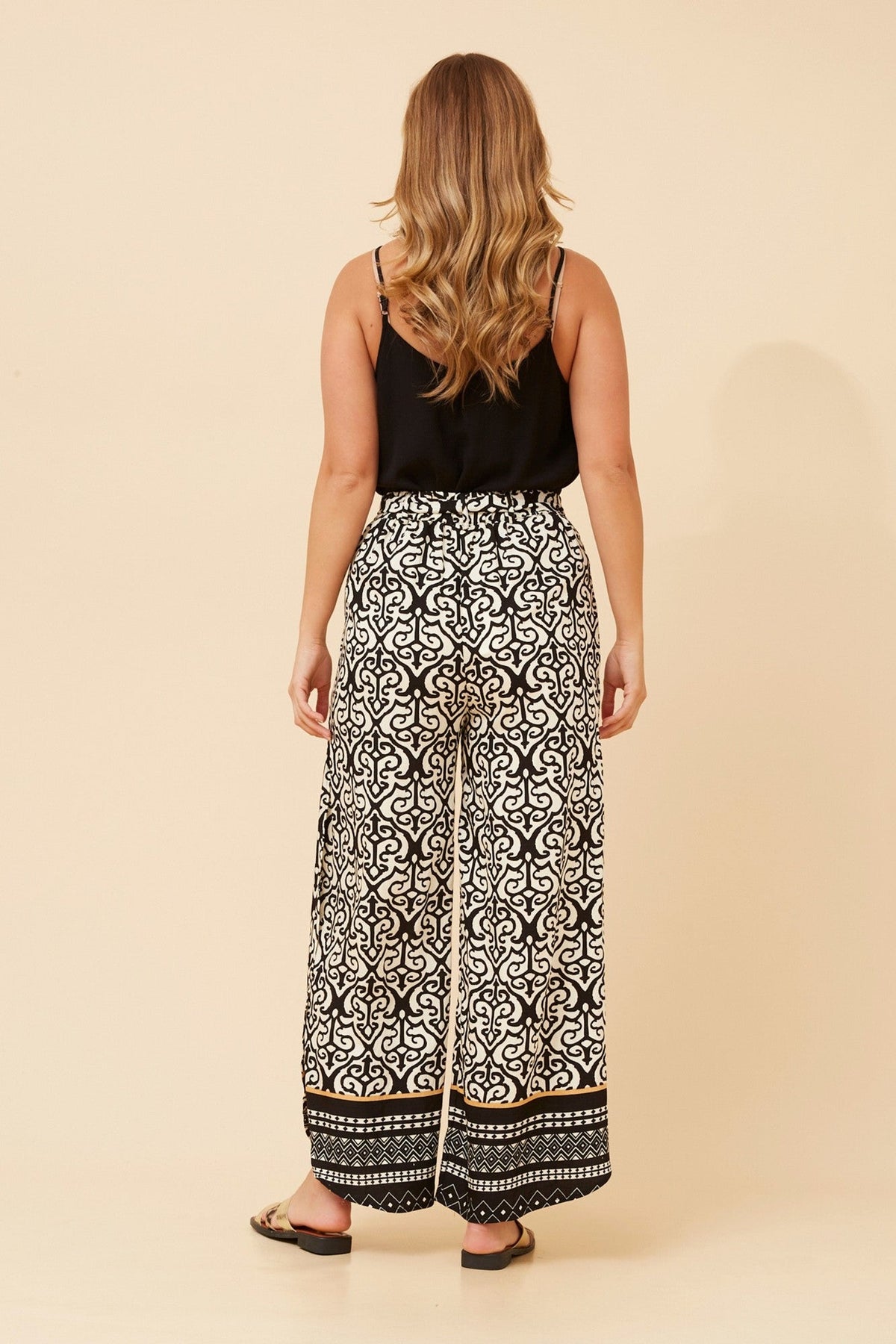 SISKA BORDER PRINT WIDE LEG PANTS (Black)
