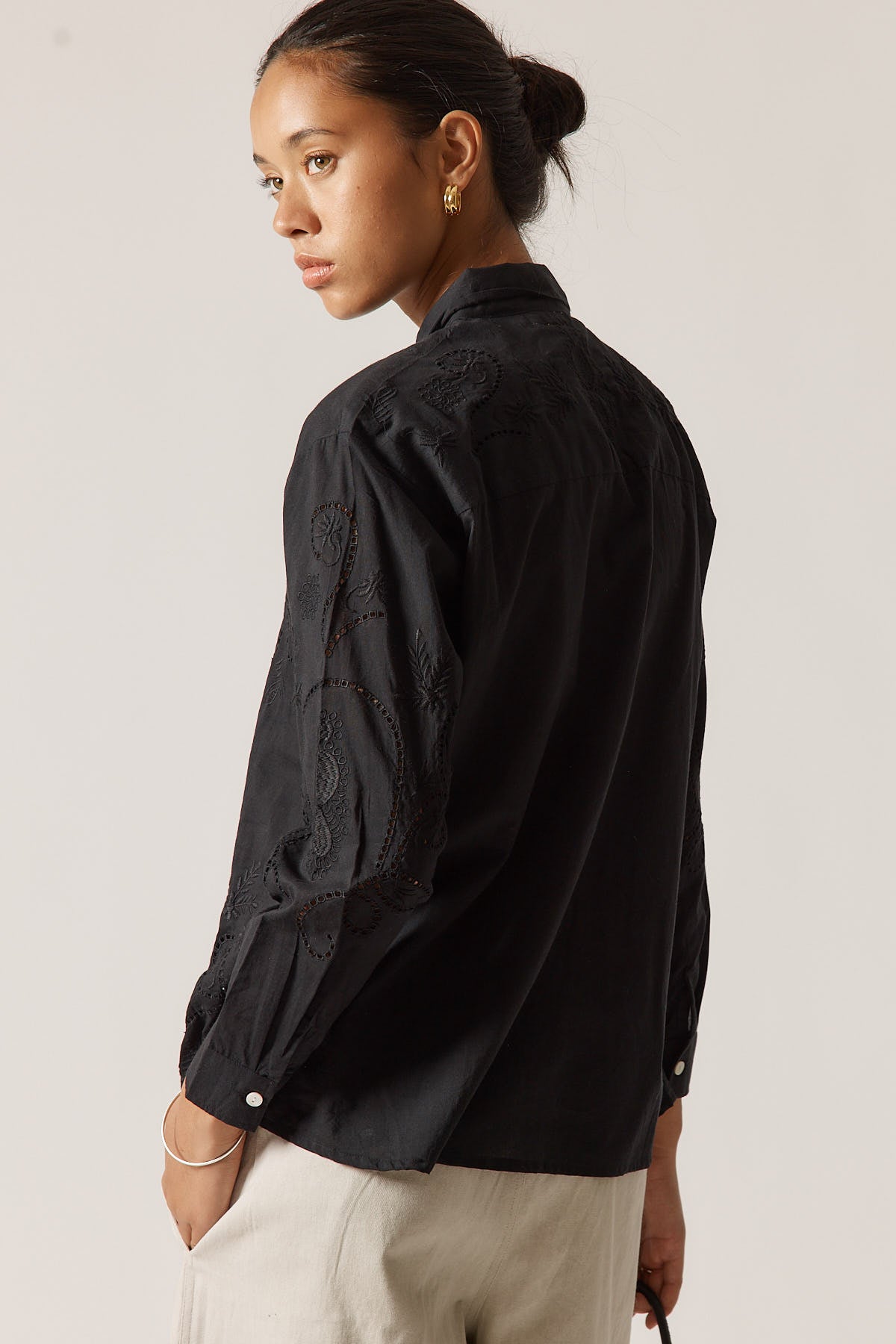 Rubyyaya Driftwood Shirt (Black)