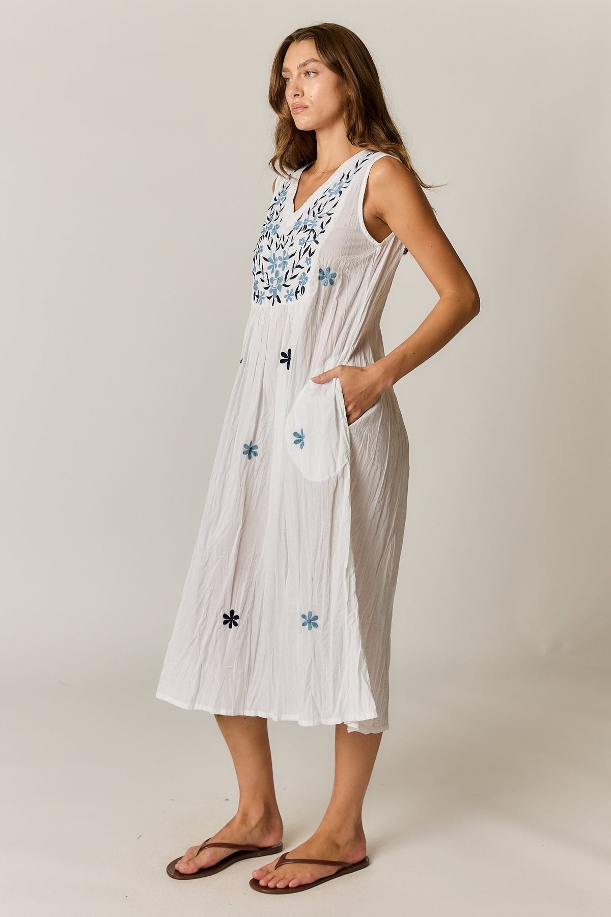 Rubyyaya Sasha Sundress (White)