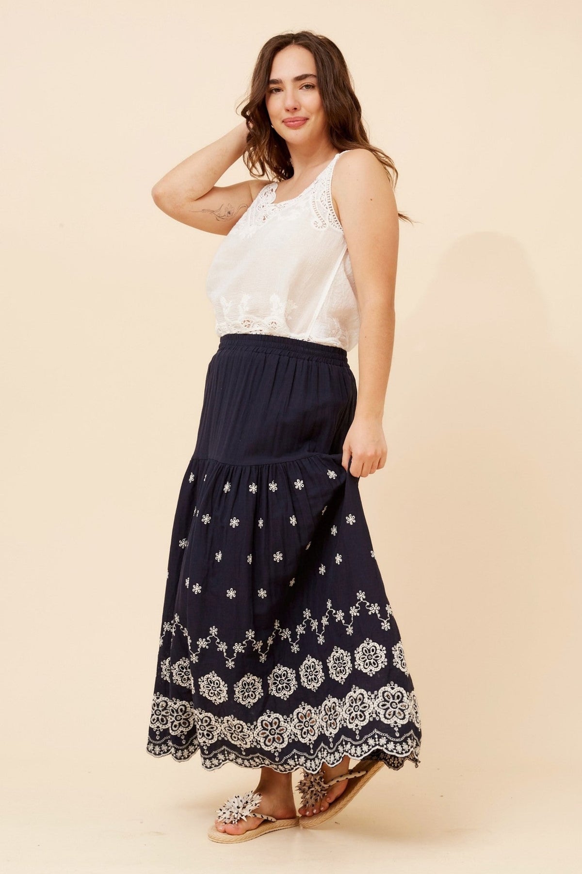 ODELA EMBROIDERED MIDI SKIRT (Navy)