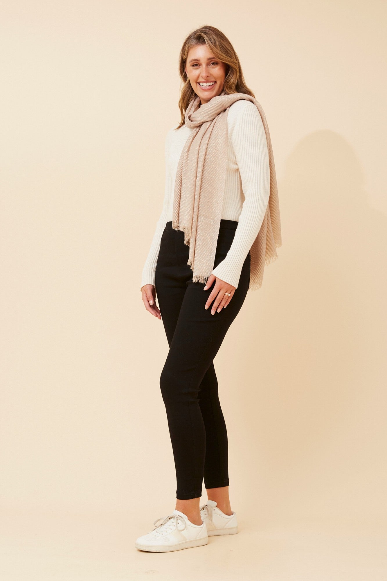 ASANI SOLID SCARF (Camel)