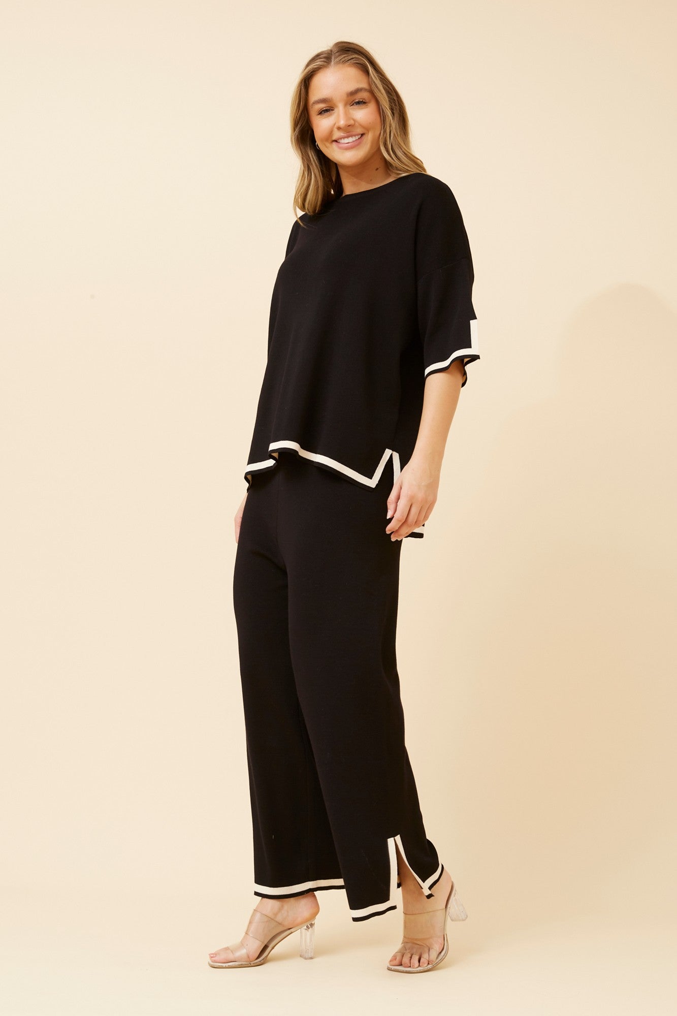 MITZY TWO-PIECE KNIT SET (Red Dahlia)