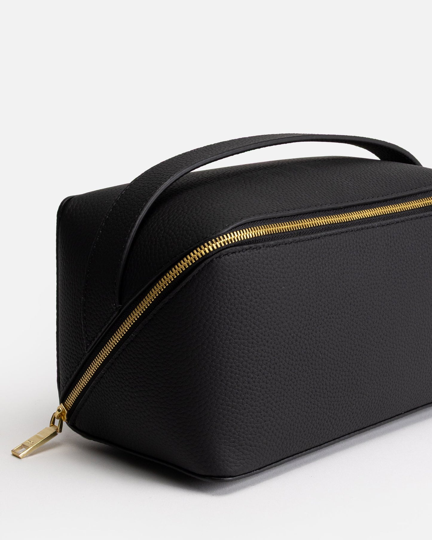 The Daily Edited Olivia Large Travel Case (Black)