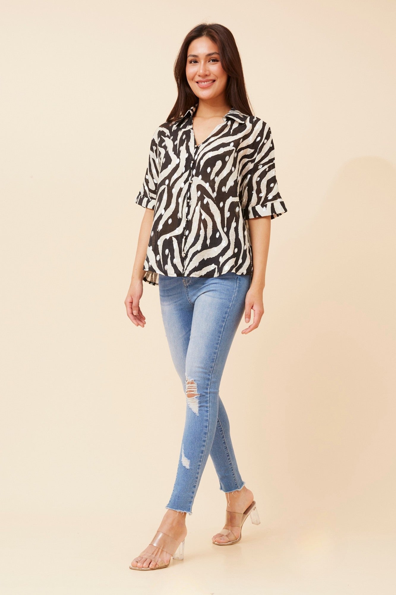 ZENAIDA ANIMAL PRINT SHIRT (Black)