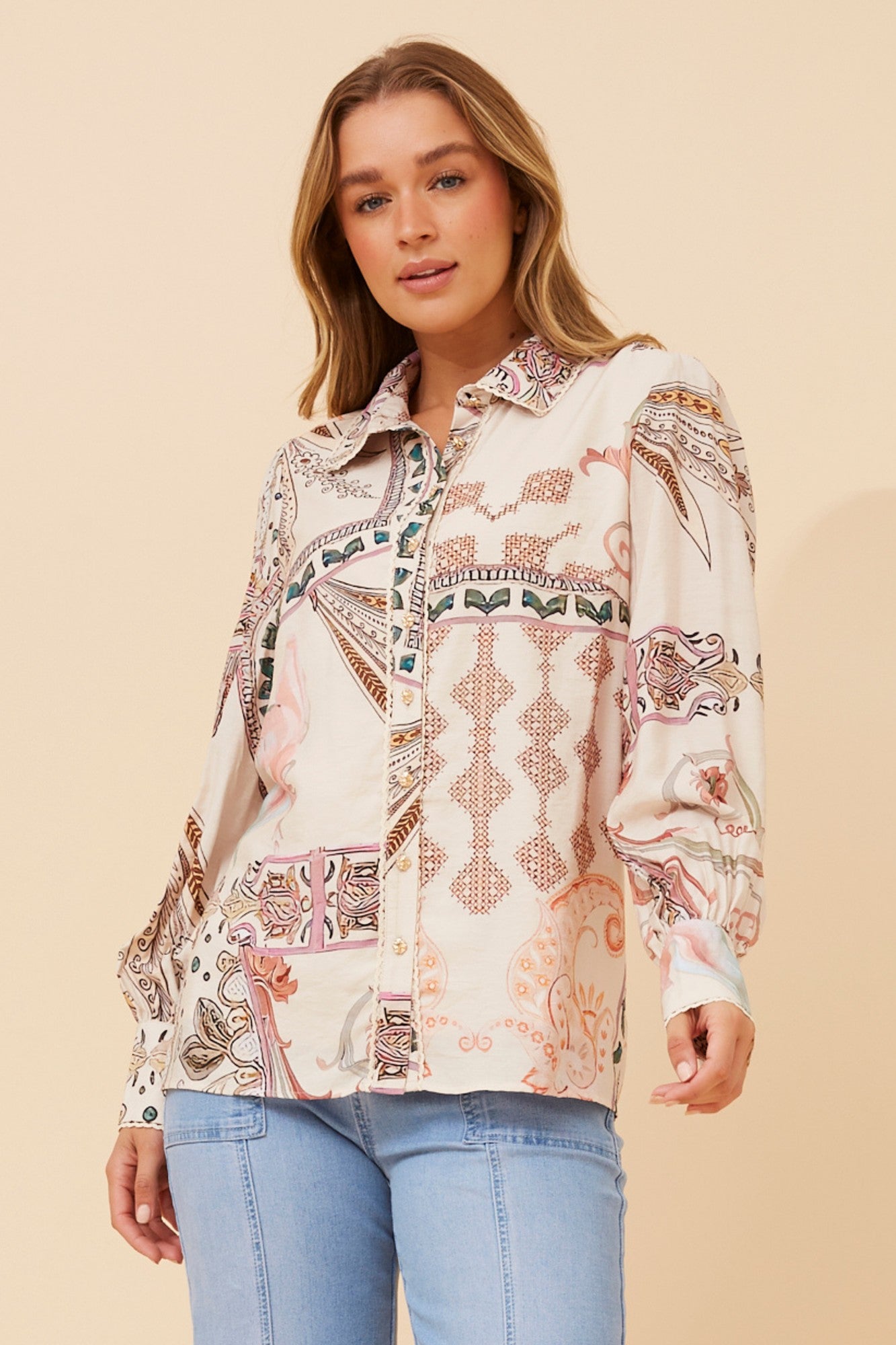 ASILIA ABSTRACT PRINT SHIRT (Multi Cream)