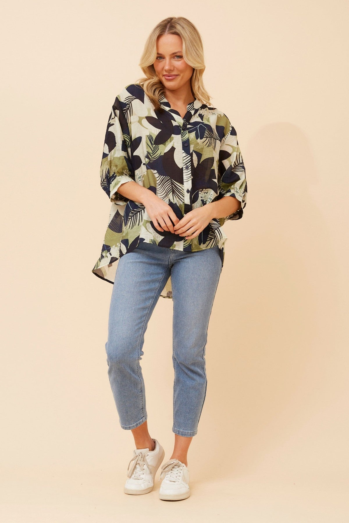 BELINA LEAF PRINT SHIRT (Multi Navy)