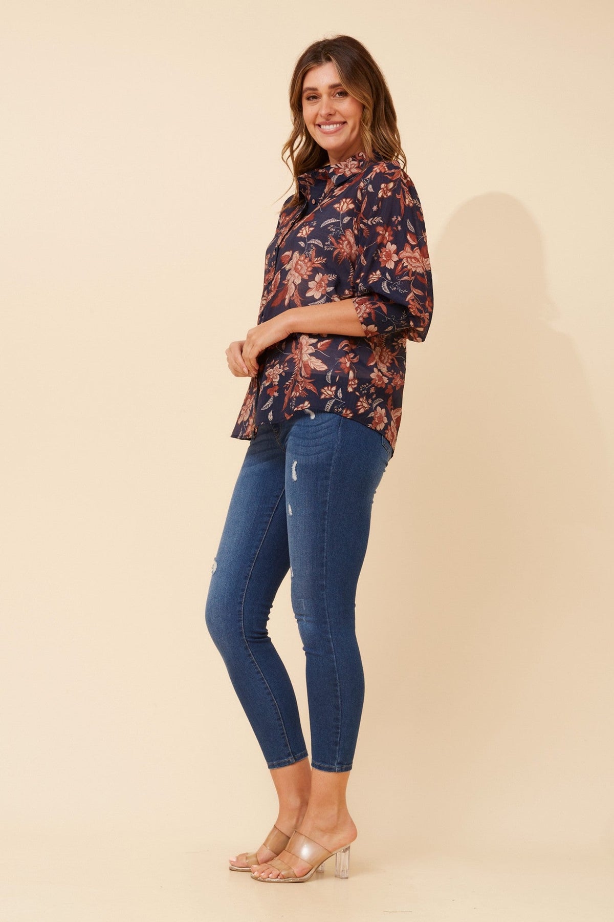 ISHLA FLORAL SHIRT (Navy)
