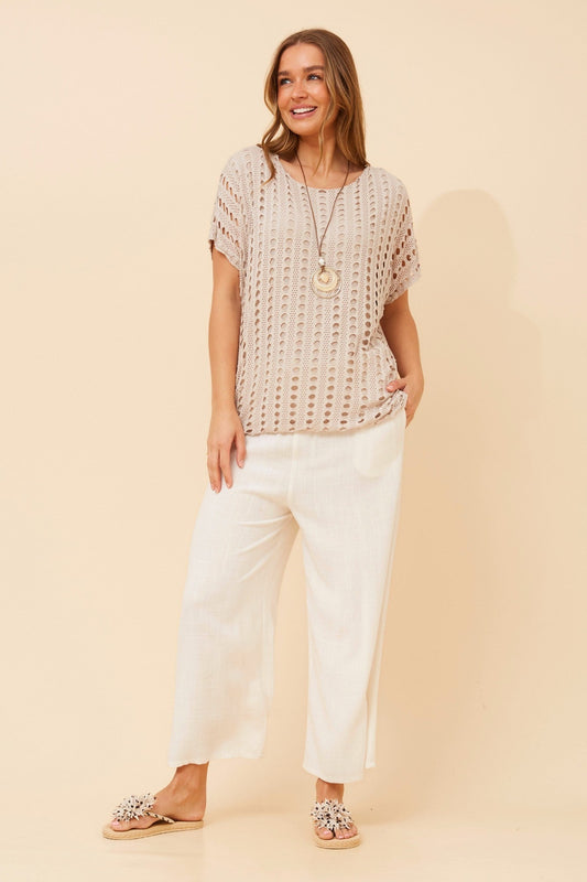 BOTTEGA MODA ENRIKA EYELET TOP (Nougat)