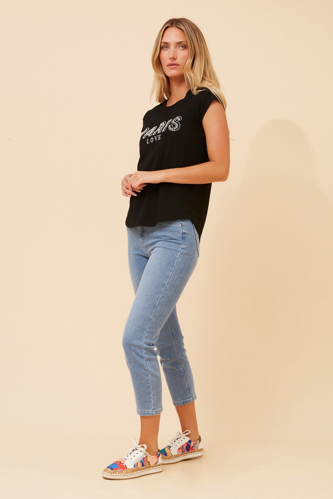 COCO EMBELLISHMENT T-SHIRT (Skylight)