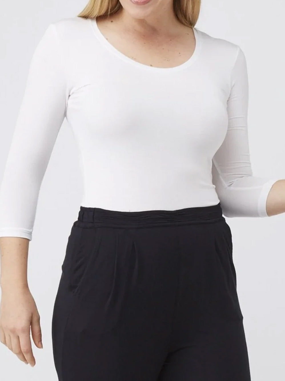 TANI 3/4 SLEEVE SCOOP TEE (Black)