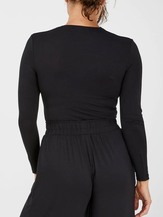 Tani Long Sleeve Scoop Tee (Black)