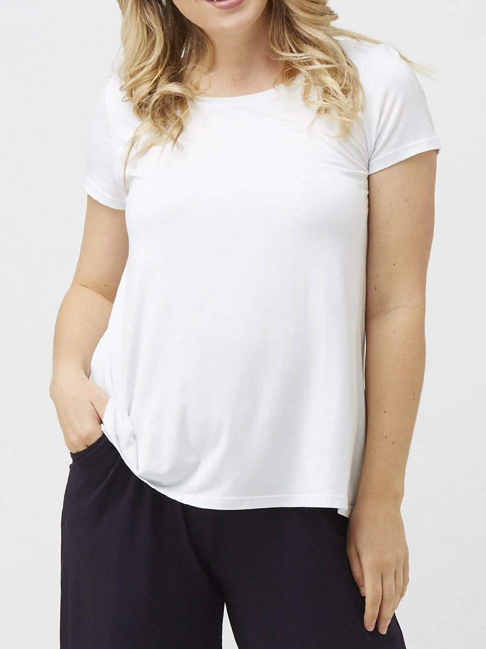 TANI SWING TEE (Black)