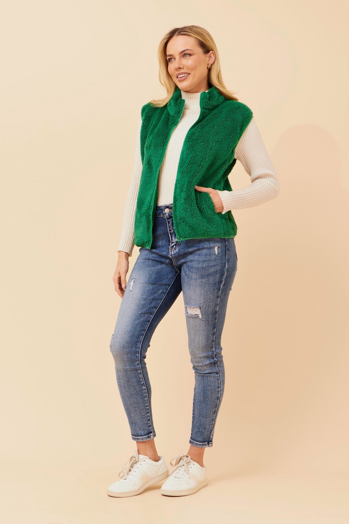 ZABRINA FAUX FUR VEST (Amazon)
