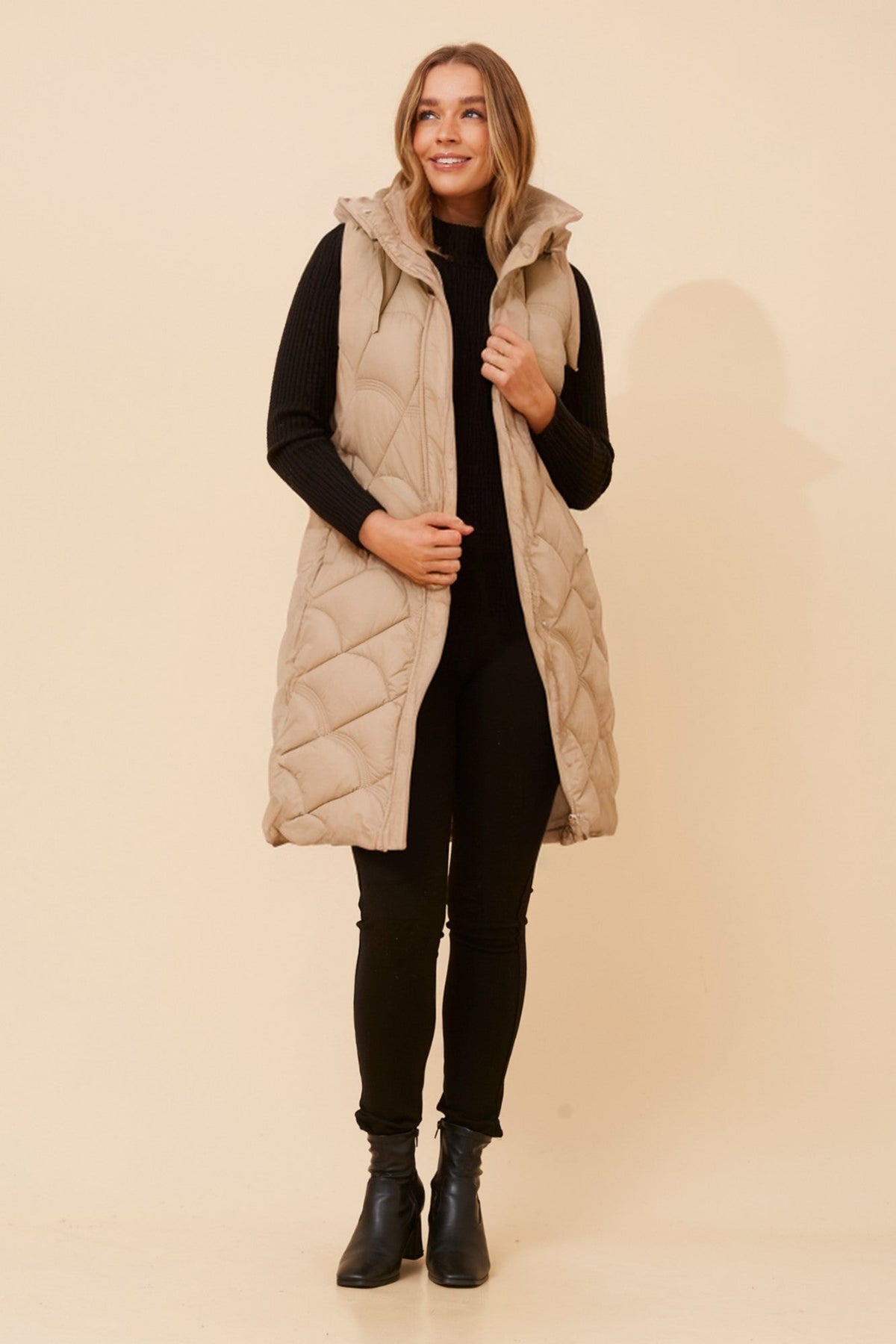 GEVAH SOLID PUFFER VEST (Beige)