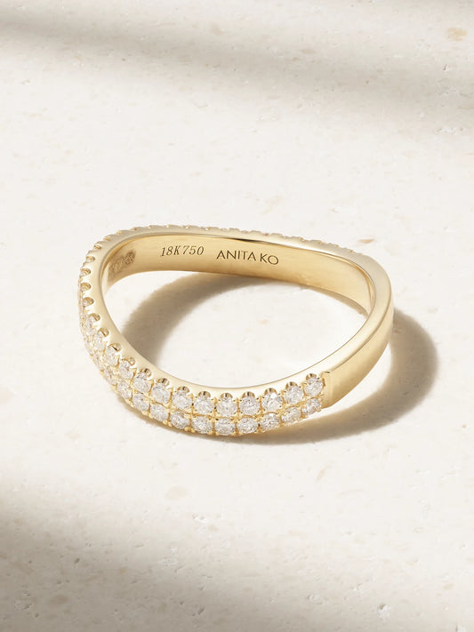 Curved 18-karat Gold Diamond Ring