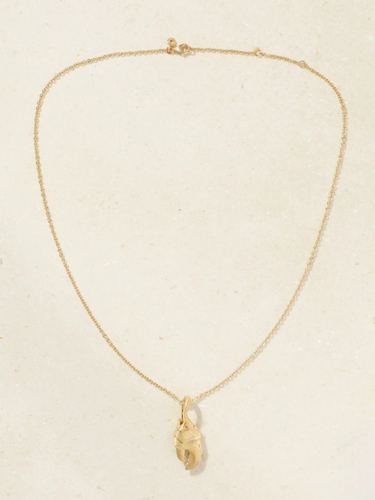 Young Fish Claw 18-karat Gold Necklace