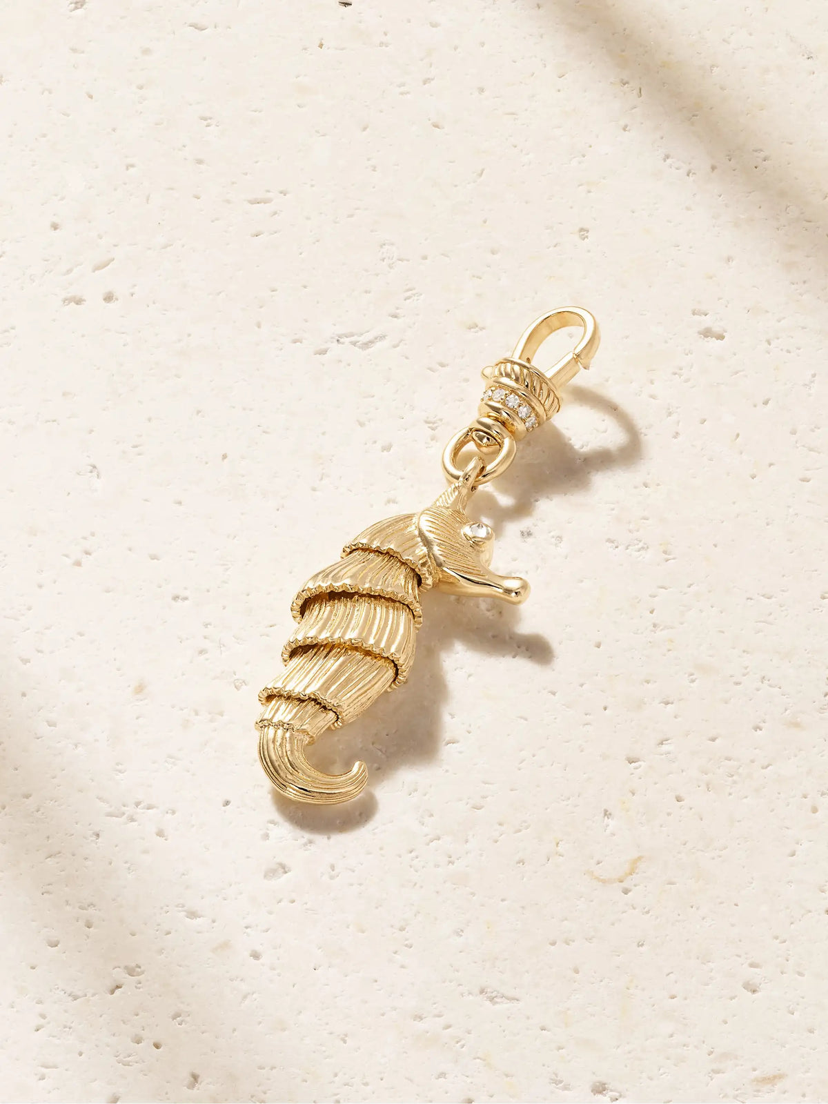 Pot-belly Seahorse 14-karat Gold Diamond Pendant
