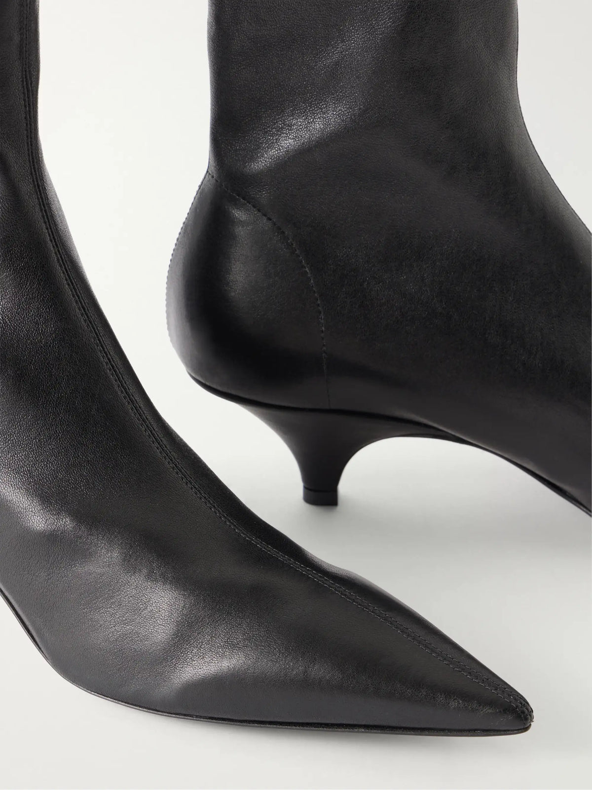 NEOUS Poera 40 Leather Ankle Boots