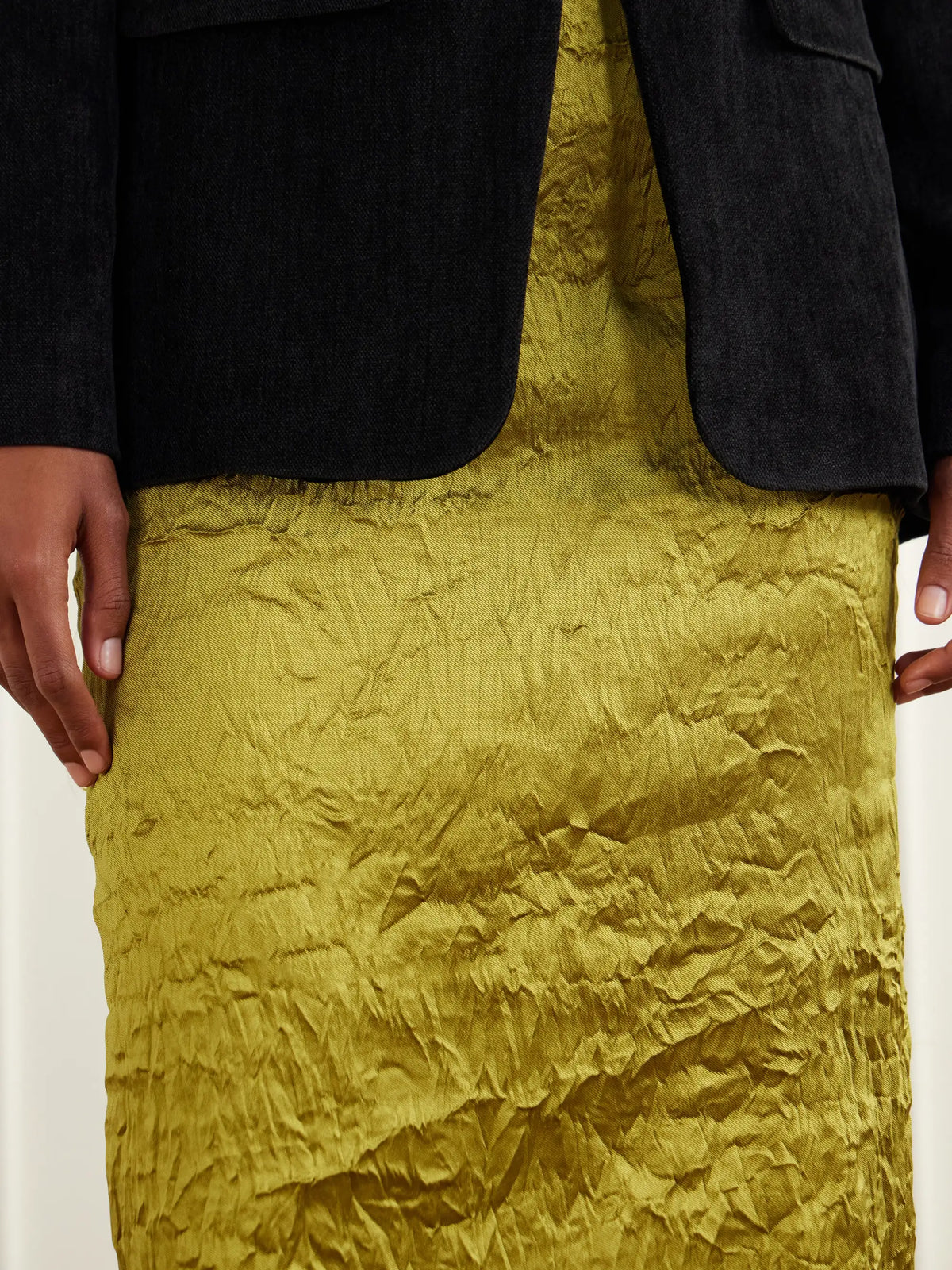 TOVE Alma Crinkled Satin Midi Skirt