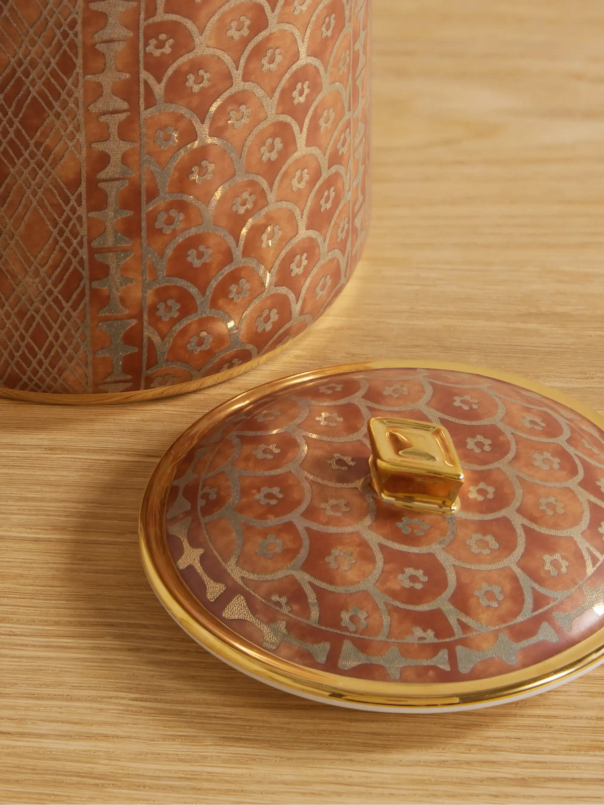 Ashanti Large Gold-plated Earthenware Canister