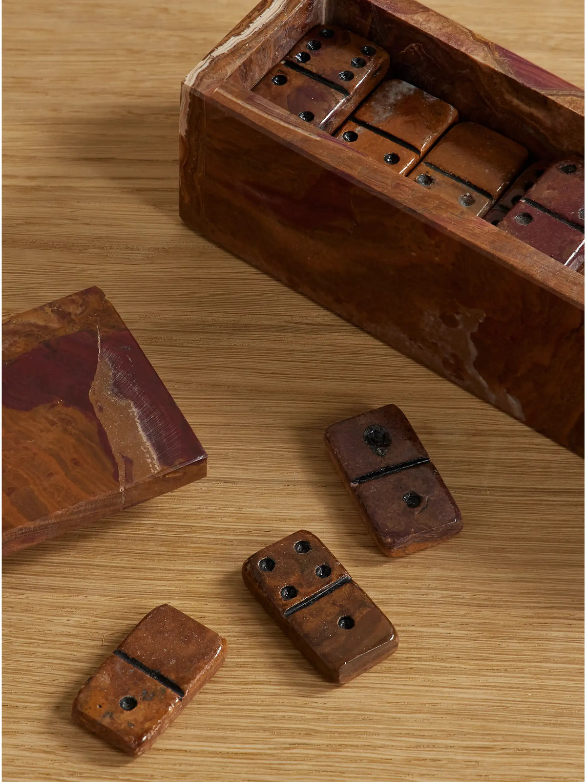 Onyx Domino Set