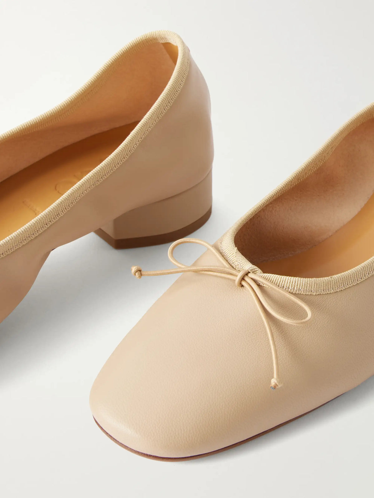 Aeyde Onda 25 Bow-detail Leather Pumps
