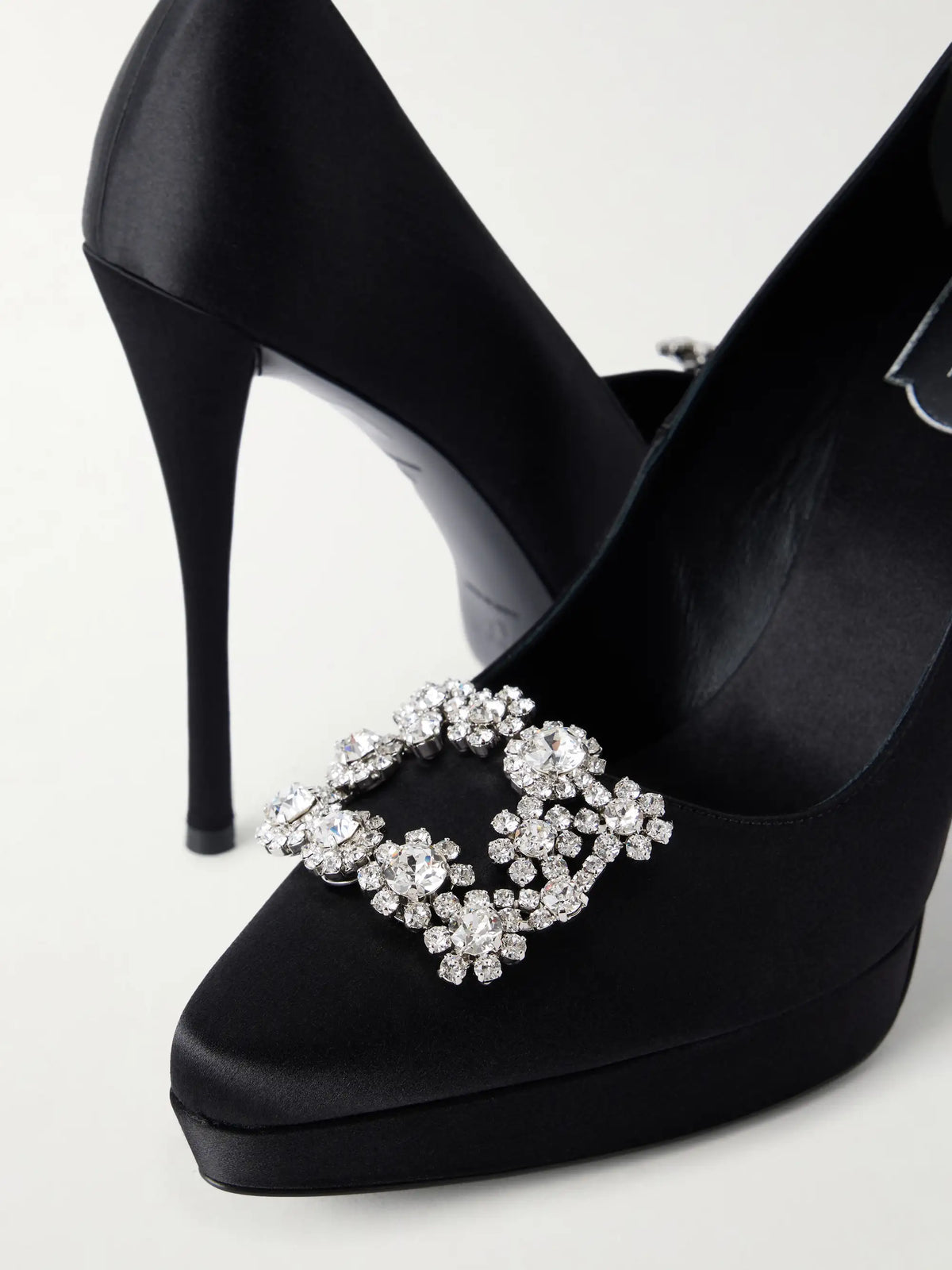 Roger Vivier 120 Embellished Satin Pumps