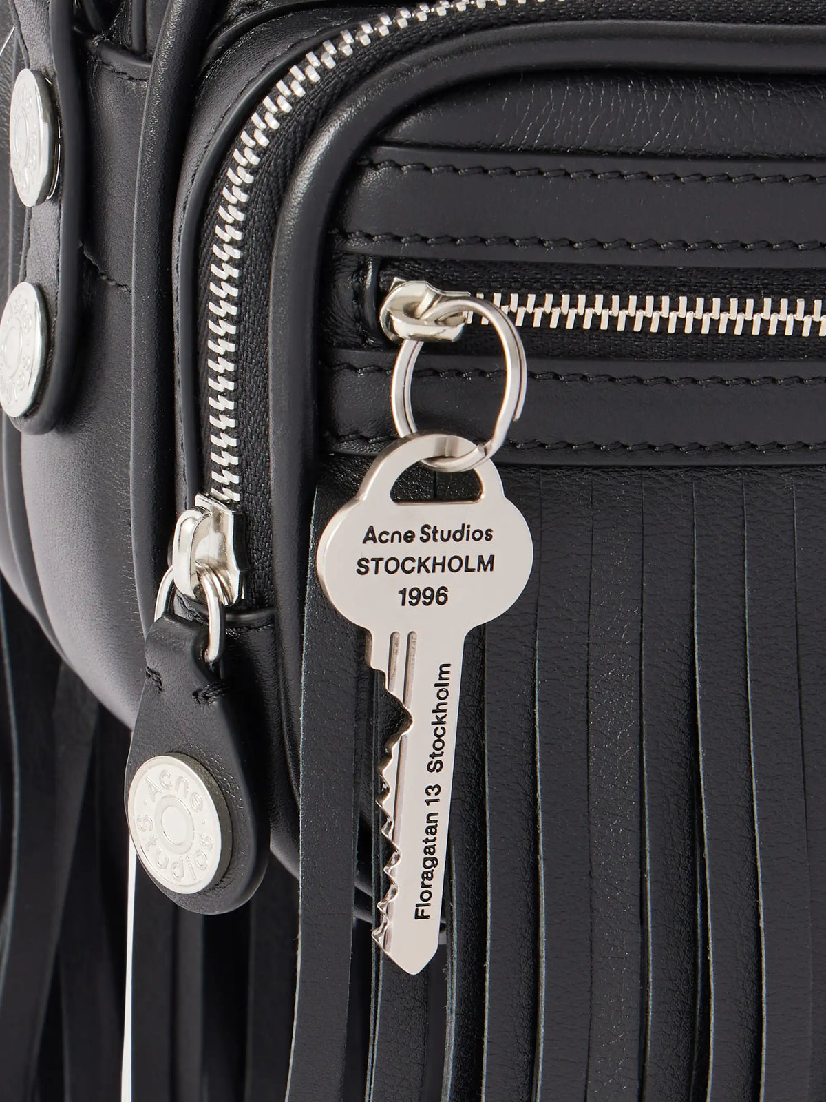 Camero Fringe Leather Shoulder Bag