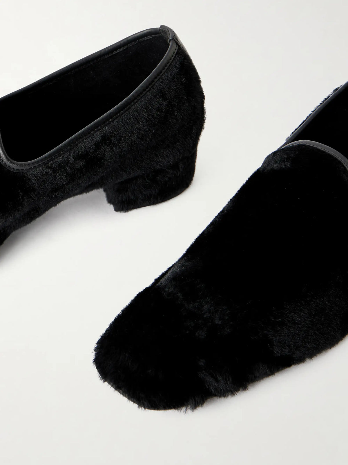 Soft Touch 30 Shearling Loafers