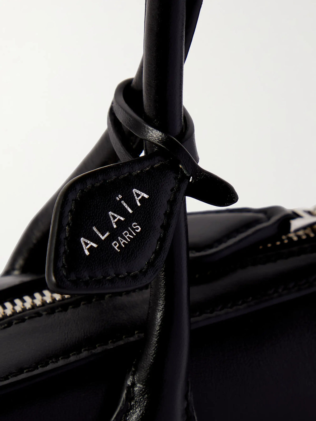 Le Teckel Small Leather Shoulder Bag