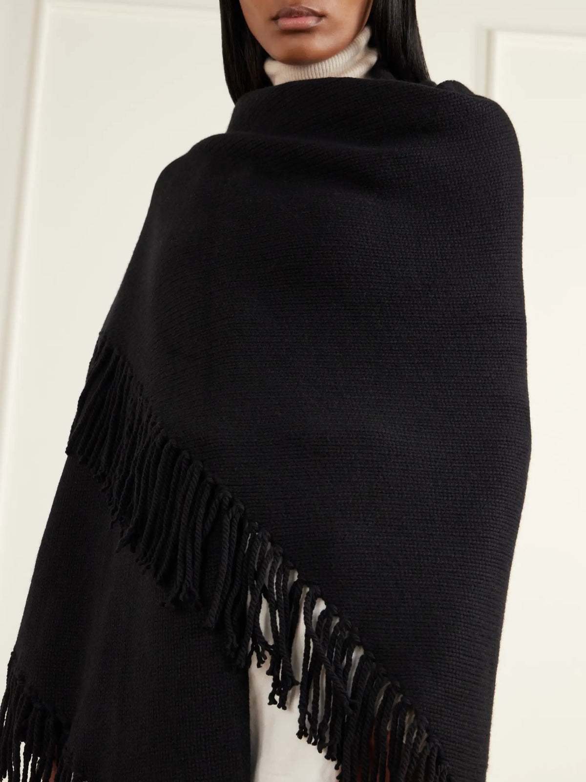 Arch4 Fringed Cashmere Wrap