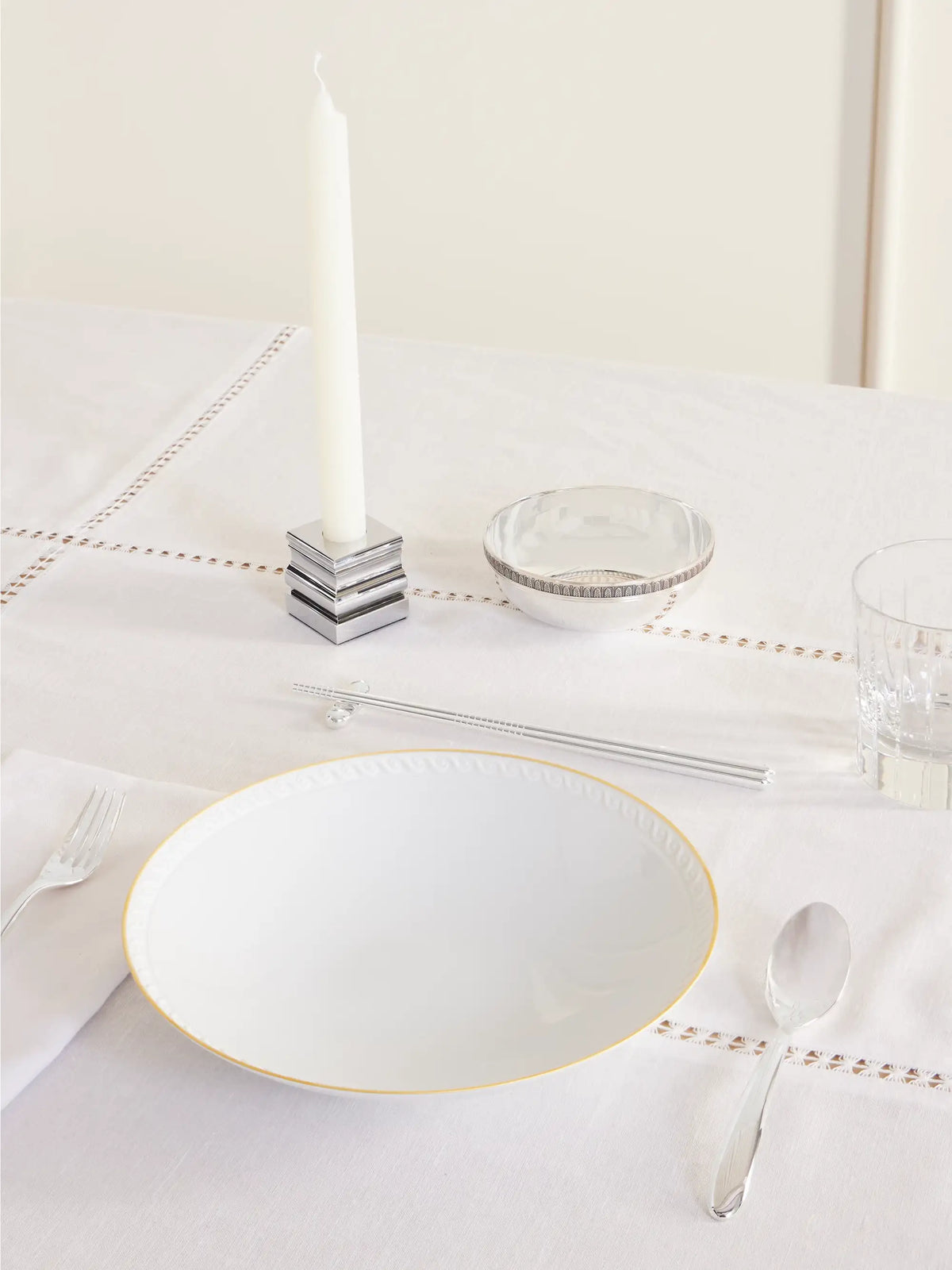 Mood Asia 24-piece Silver-plated Flatware Set With Case