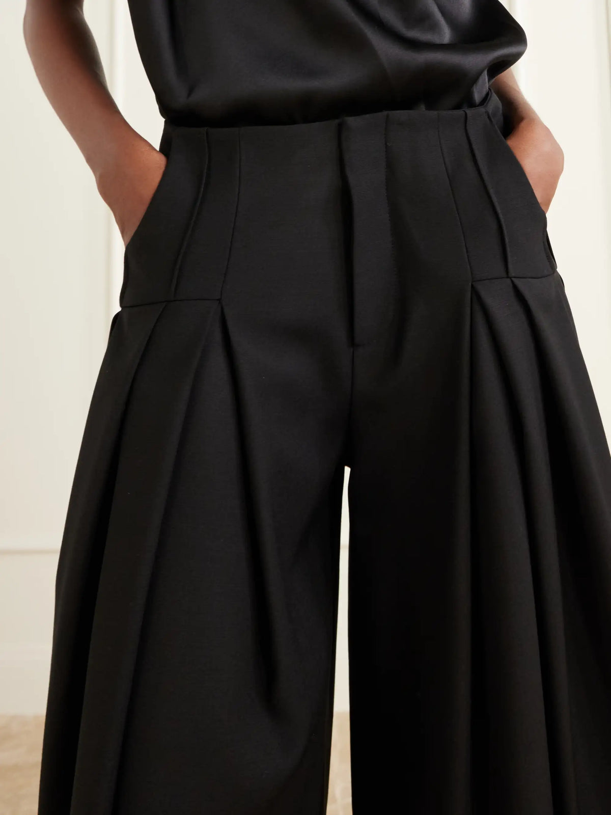 LIBEROWE Pleated Wool-fresco Culotte Shorts