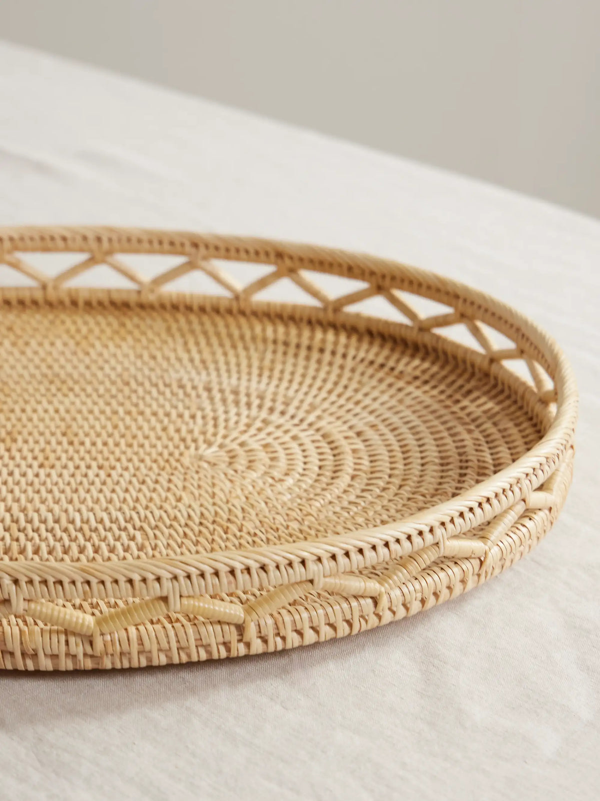 Sabbia Medium Rattan Tray