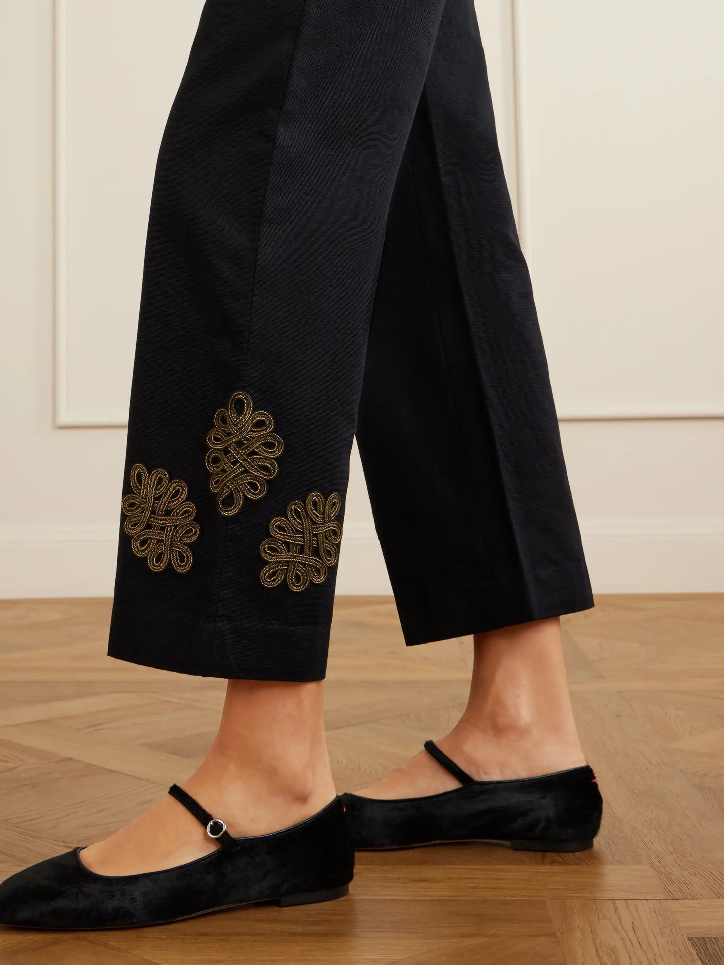 Looped Frog Wide-leg Jeans
