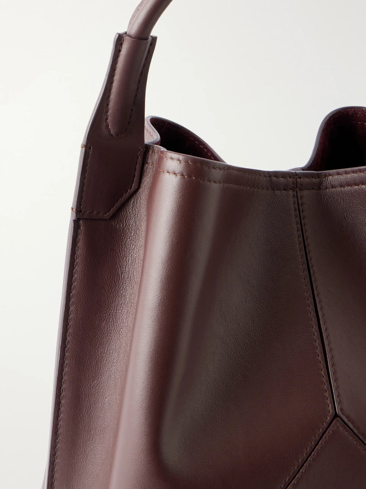 The Victoria Bucket Leather Bag