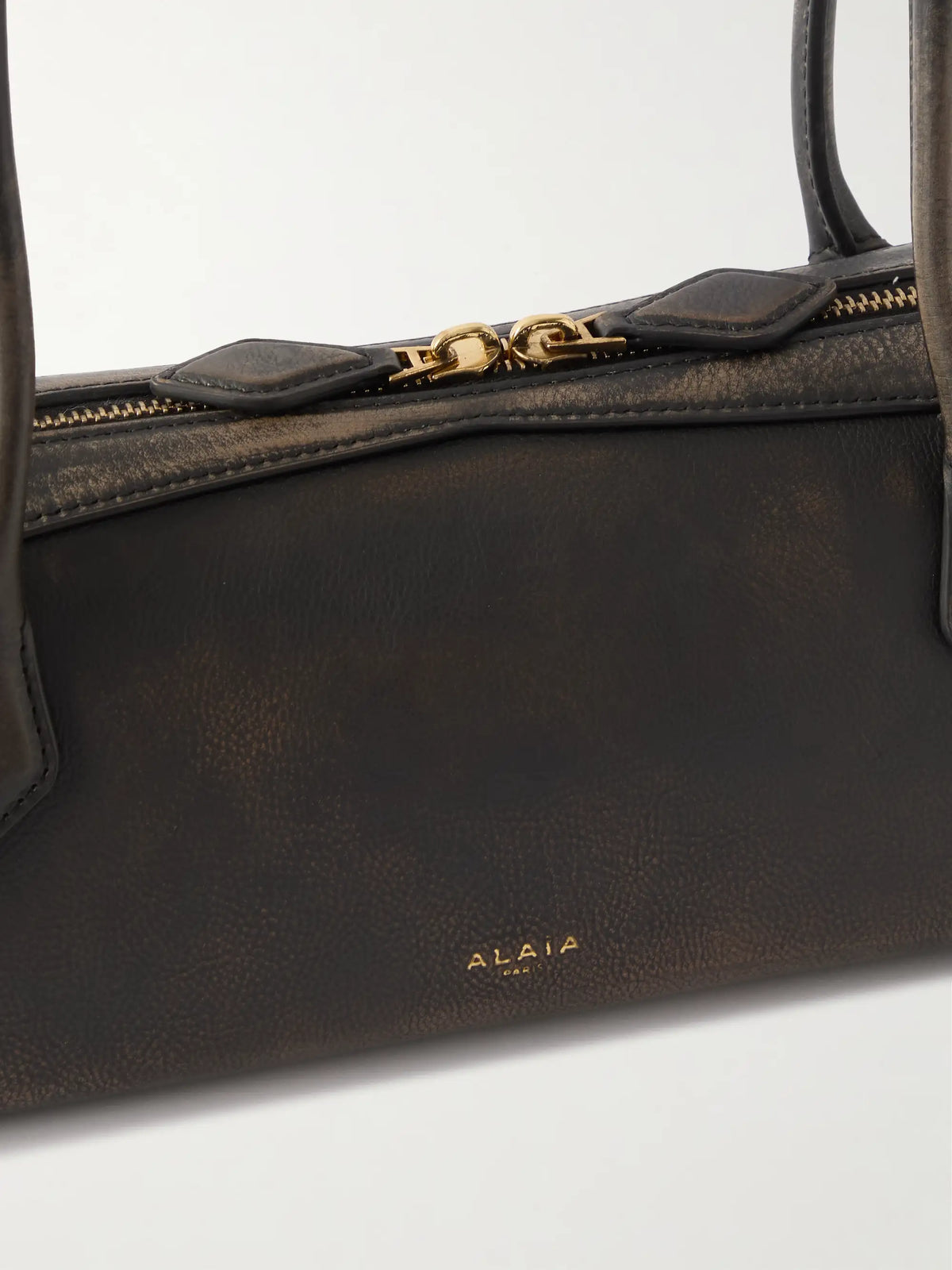 Le Teckel Medium Textured-leather Shoulder Bag