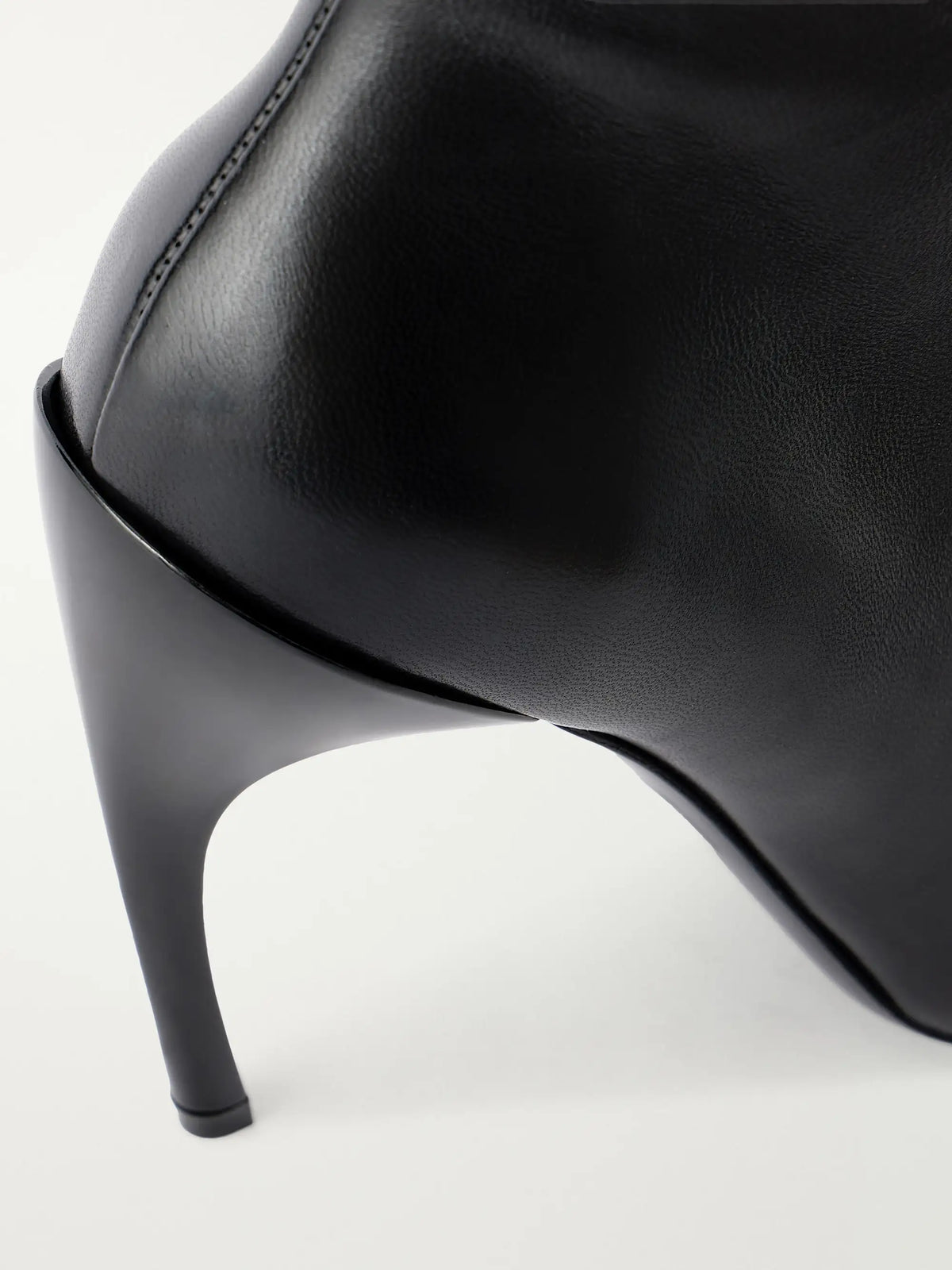 Roger Vivier 100 Leather Ankle Boots