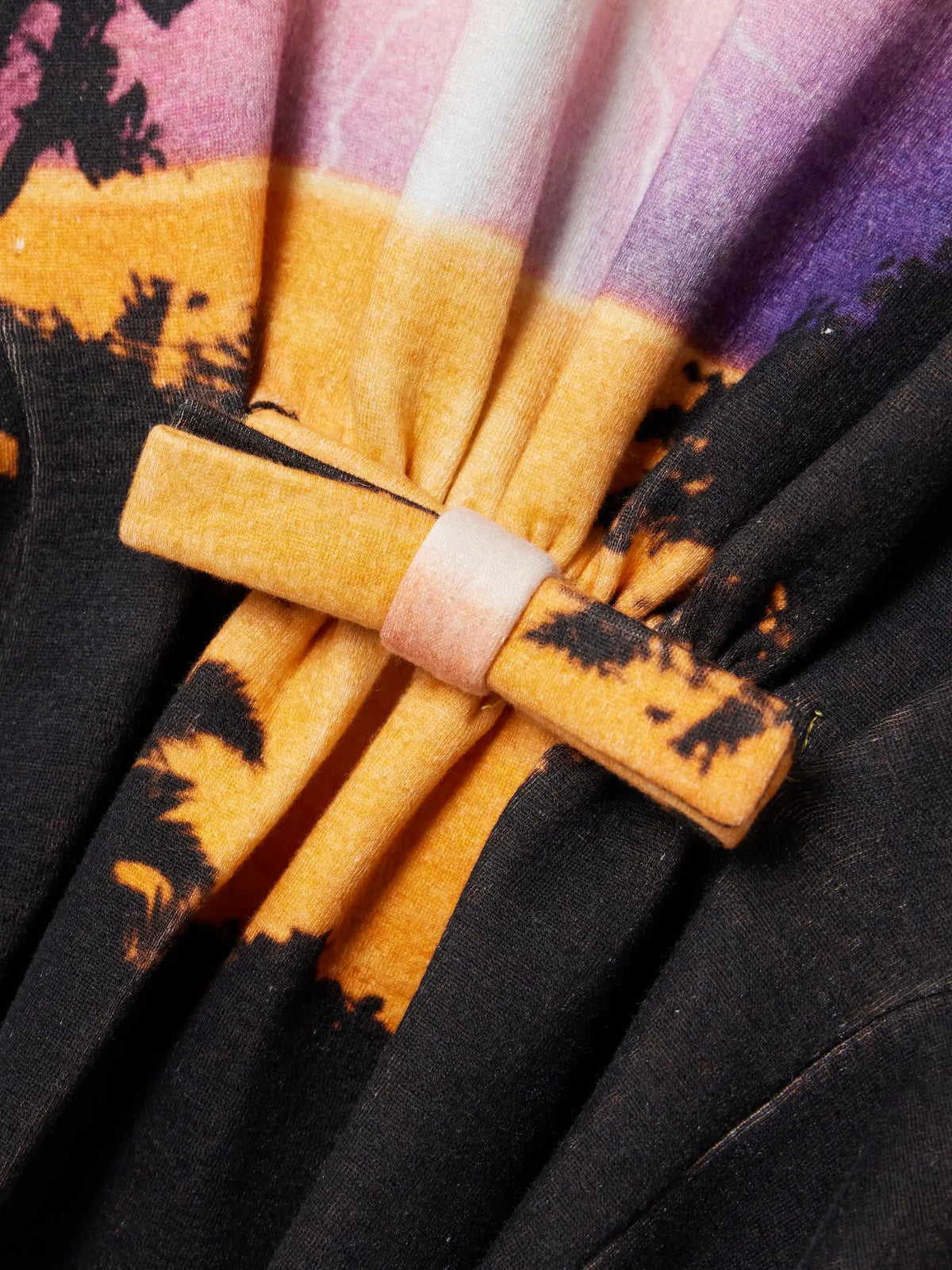 Bow-detailed Printed Gathered Jersey T-shirt