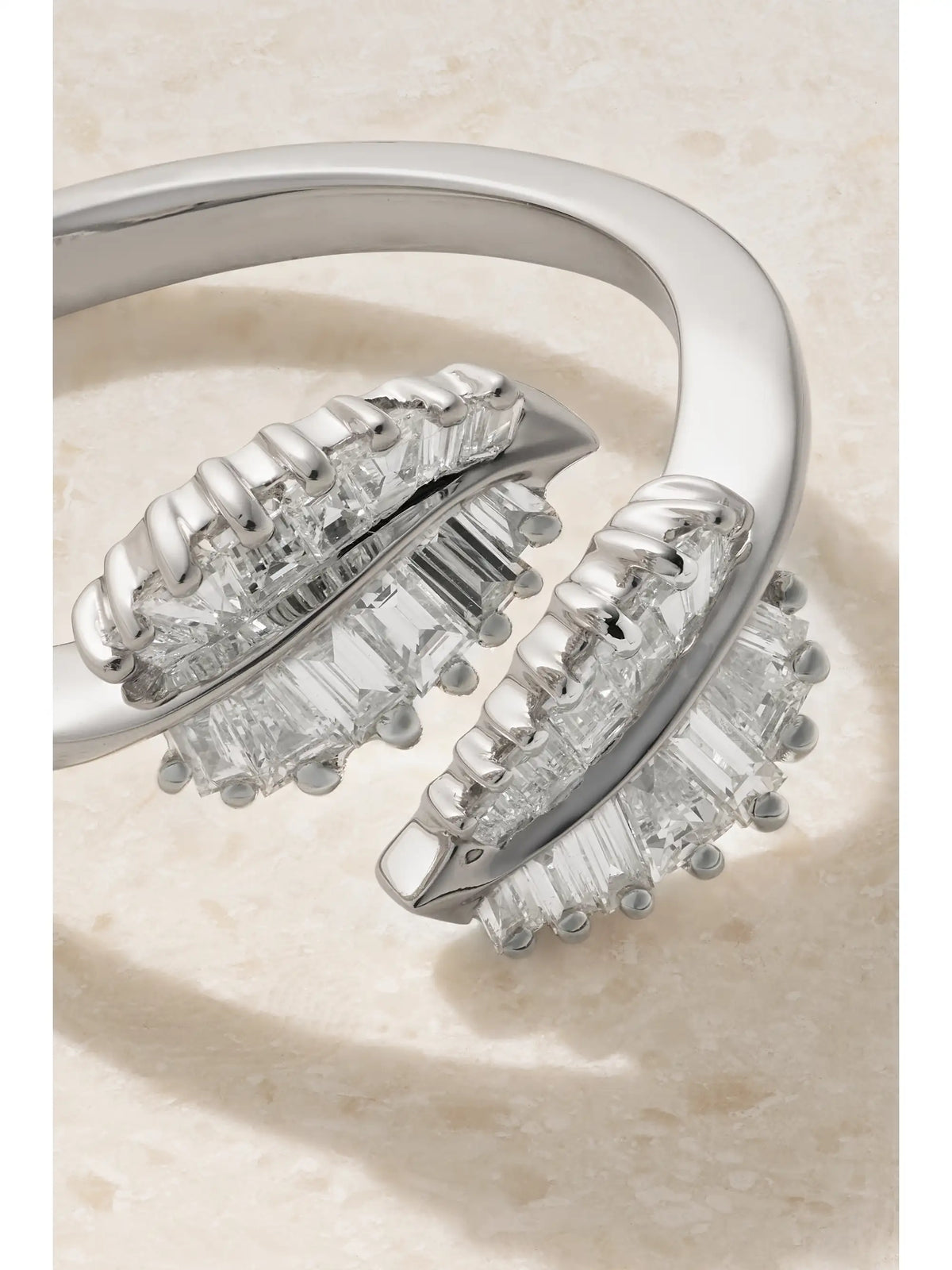 Small Palm Leaf 18-karat White Gold Diamond Ring