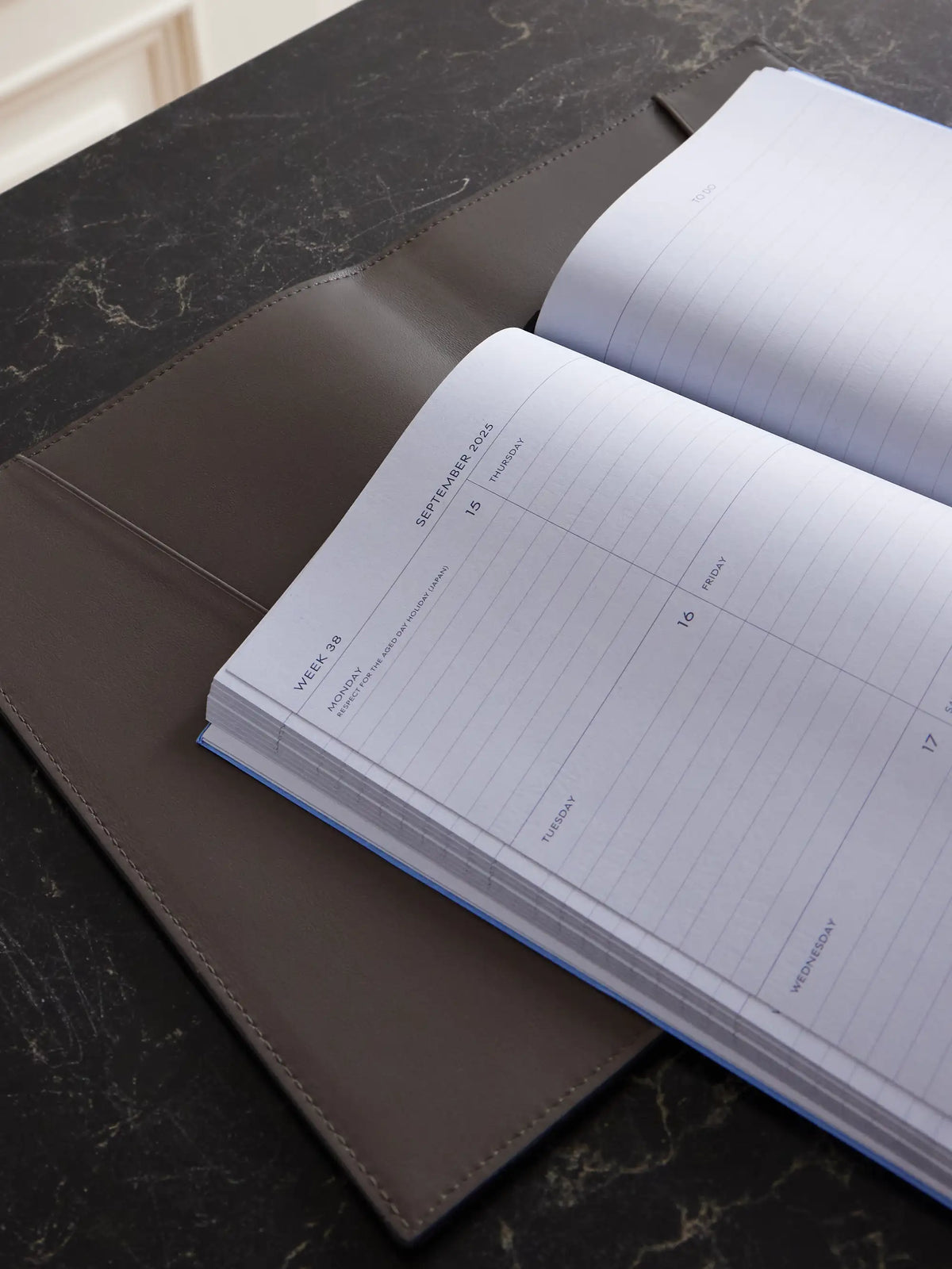 Evergreen Ludlow Refillable Textured-leather Notebook