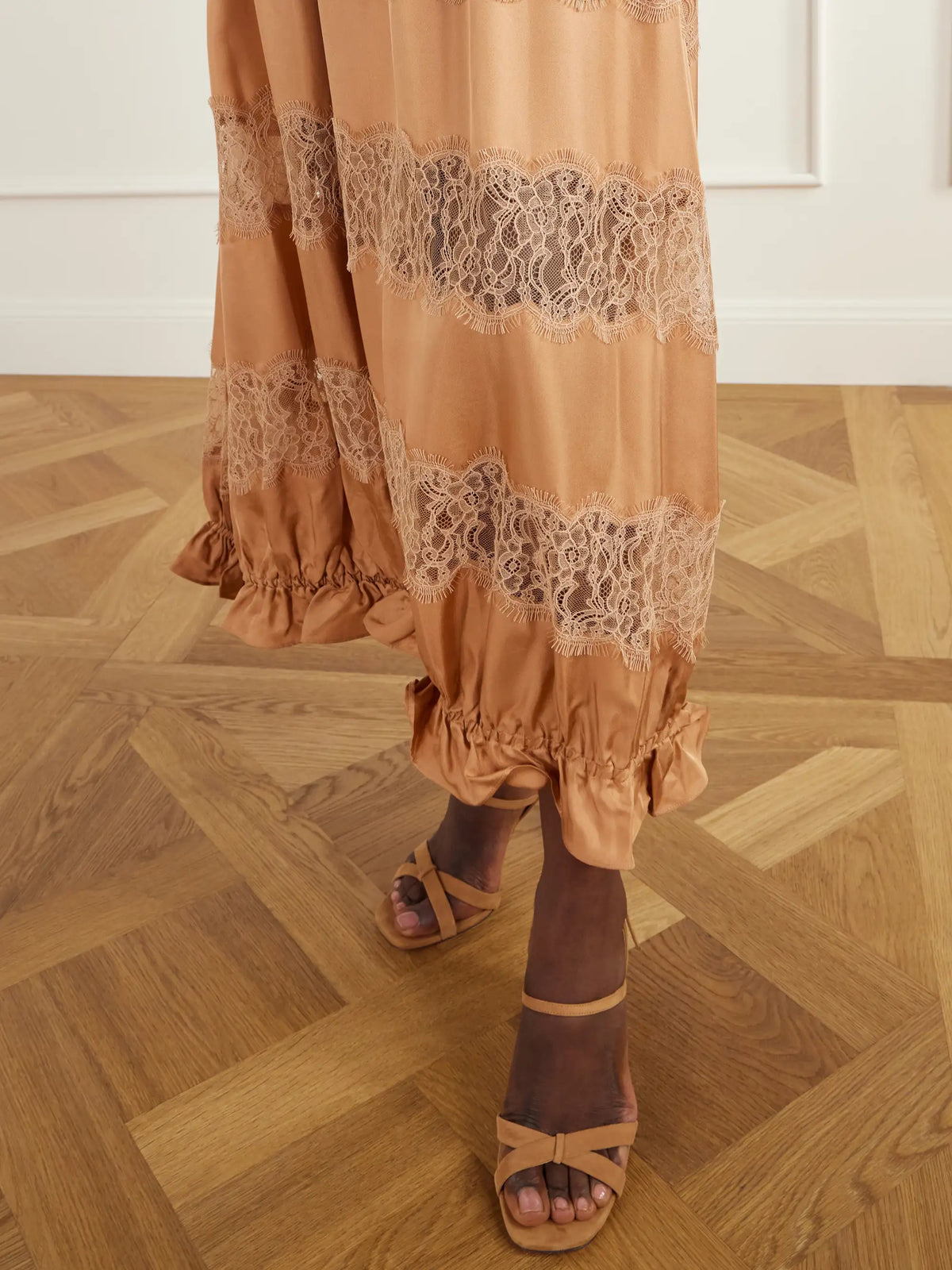 Ulla Johnson Chantal Tiered Gathered Lace-trimmed Silk-charmeuse Midi Skirt