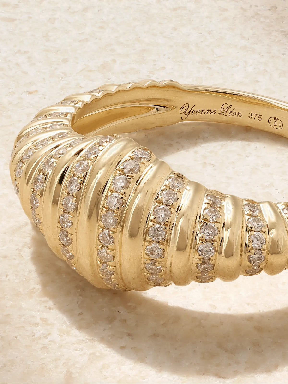 Nano Chevalière Berlingot 9-karat Gold Diamond Ring