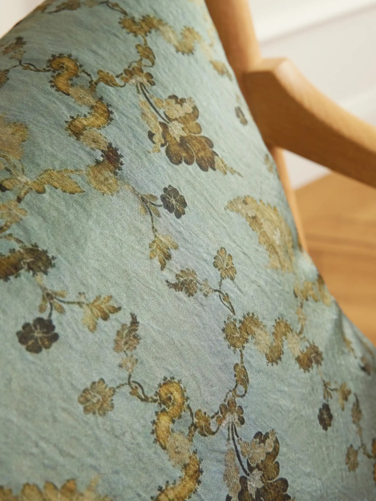 The House of Lyria Godolia Floral-print Metallic Woven Cushion