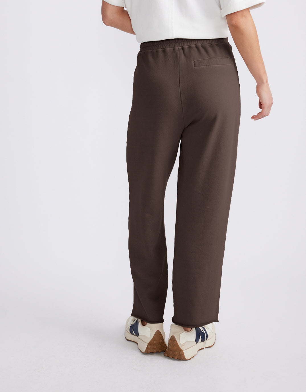 White & Co. Raw Edge Lounge Pant Washed (Chocolate)